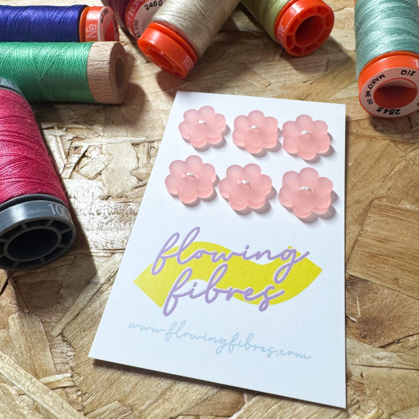 Pastel Pink Daisy Buttons - 15mm