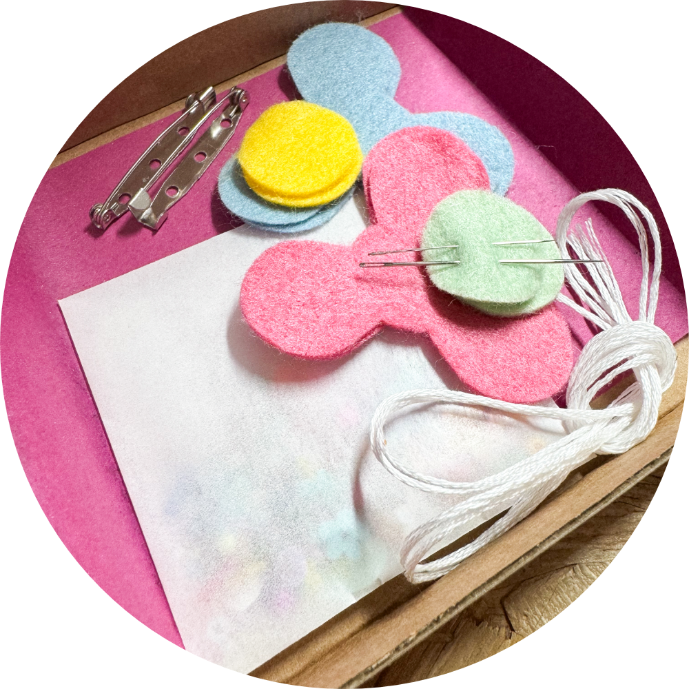 Felt Flower Brooch Kit